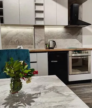 Nana Vicino Cattedrale Shkodër