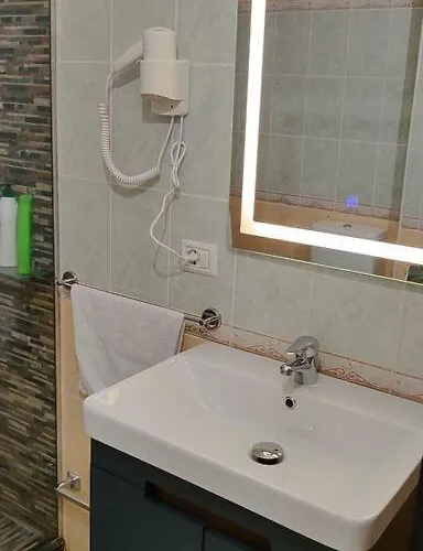 Nana Vicino Cattedrale 公寓 Shkodër