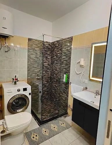 Nana Vicino Cattedrale *